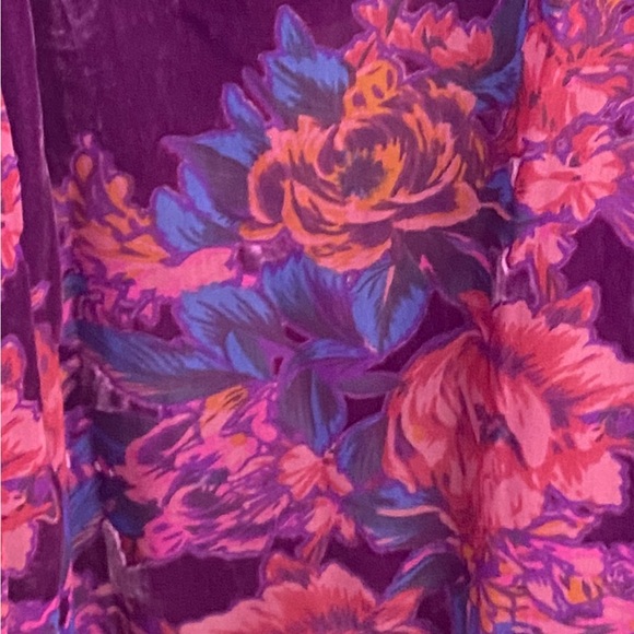 Free People Misha Velvet Mini Dress
X Large Floral Burnout Long Sleeve - Picture 12 of 16